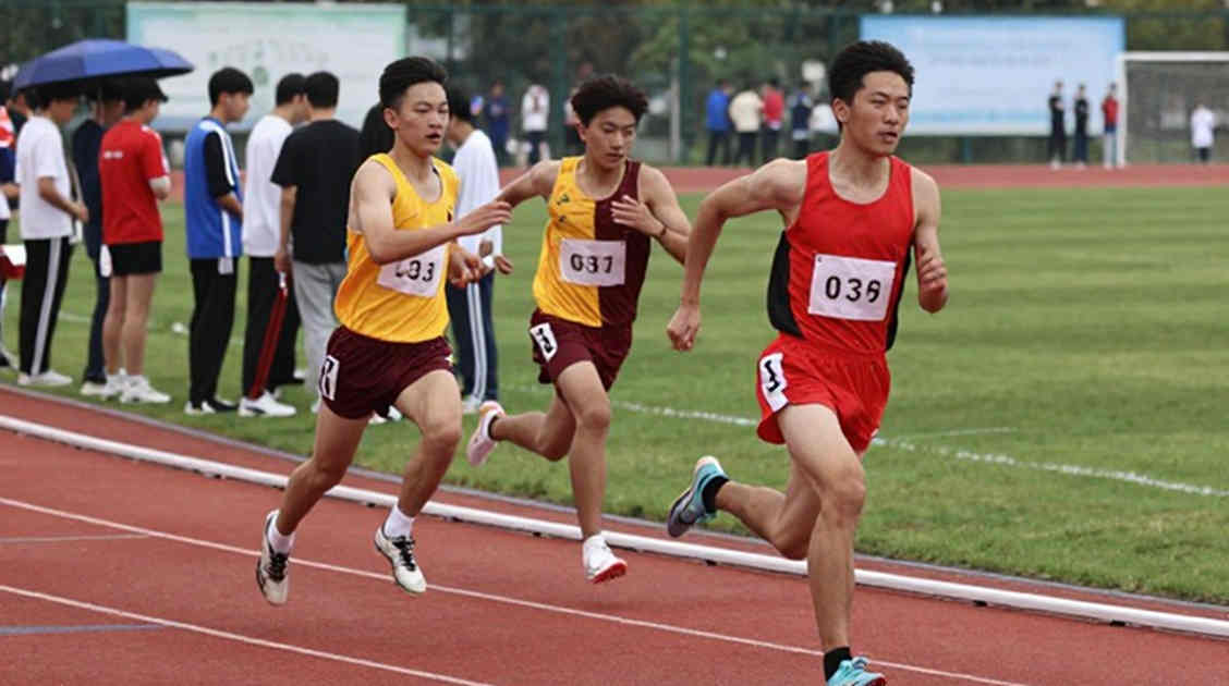 The Speed Suit Archive: When Clothing on the Track Becomes Data