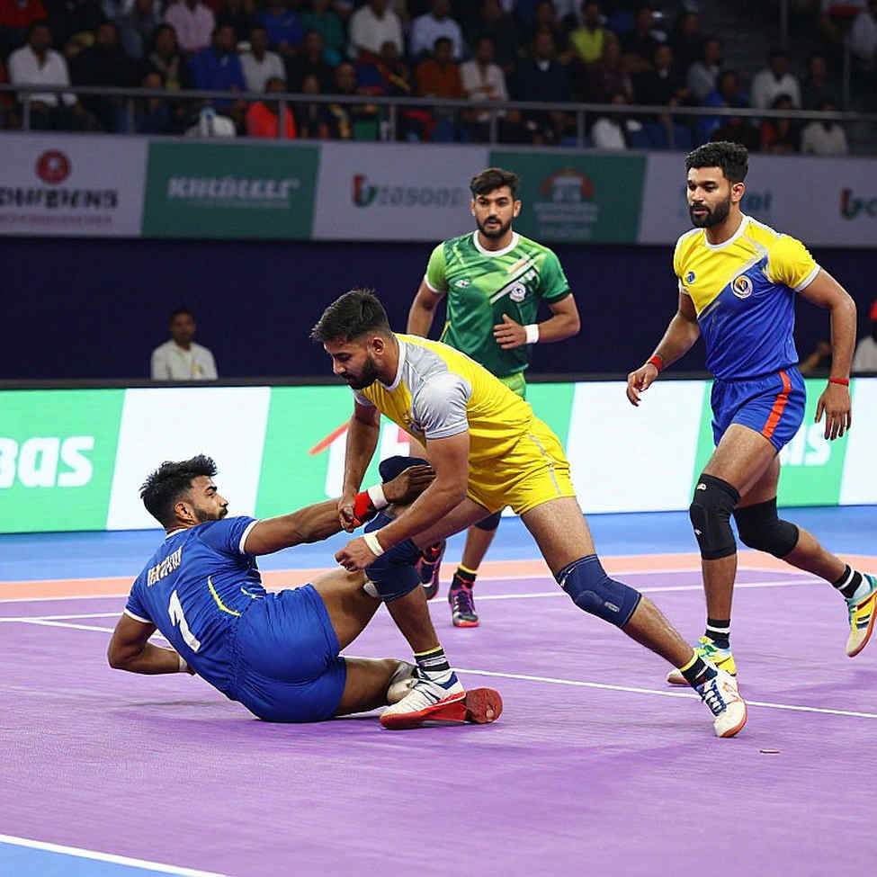 চার সোনার আড়ালে একটা হারানো ফাইনাল: নারী কাবাডির আধিপত্যের হিসাব কে মেলাবে?