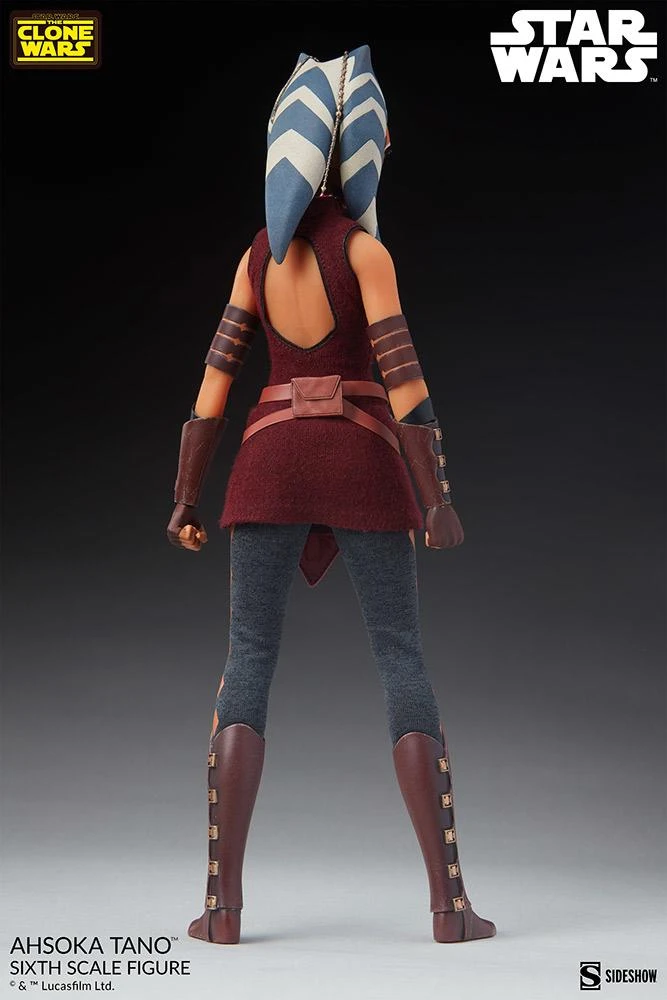 *PRE-ORDER Ahsoka Tano - Star Wars: The Clone Wars Sideshow Collectibles 1/6 Scale Action Figure - Image 4