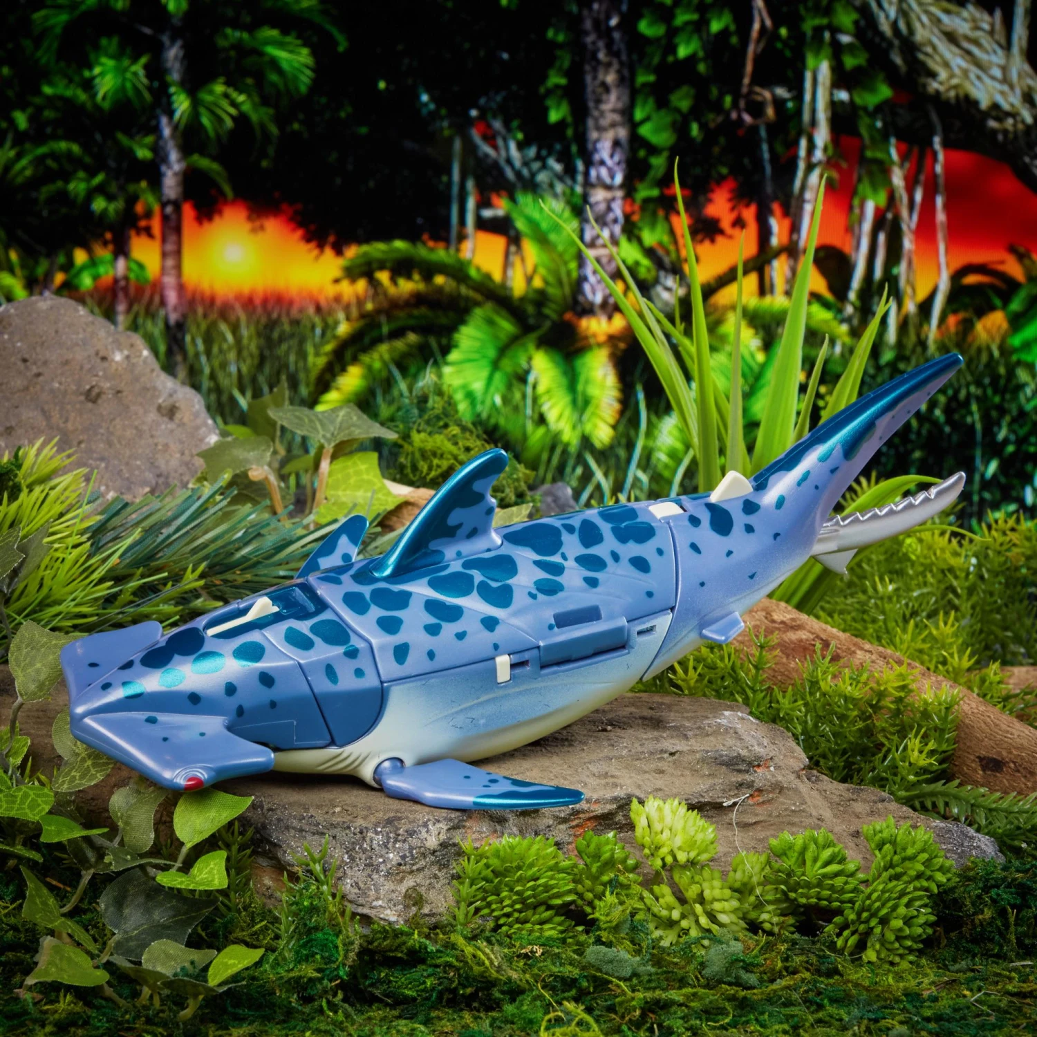 Hasbro Transformers Generations Beast Wars Vintage Action Figure - Cybershark - Image 5