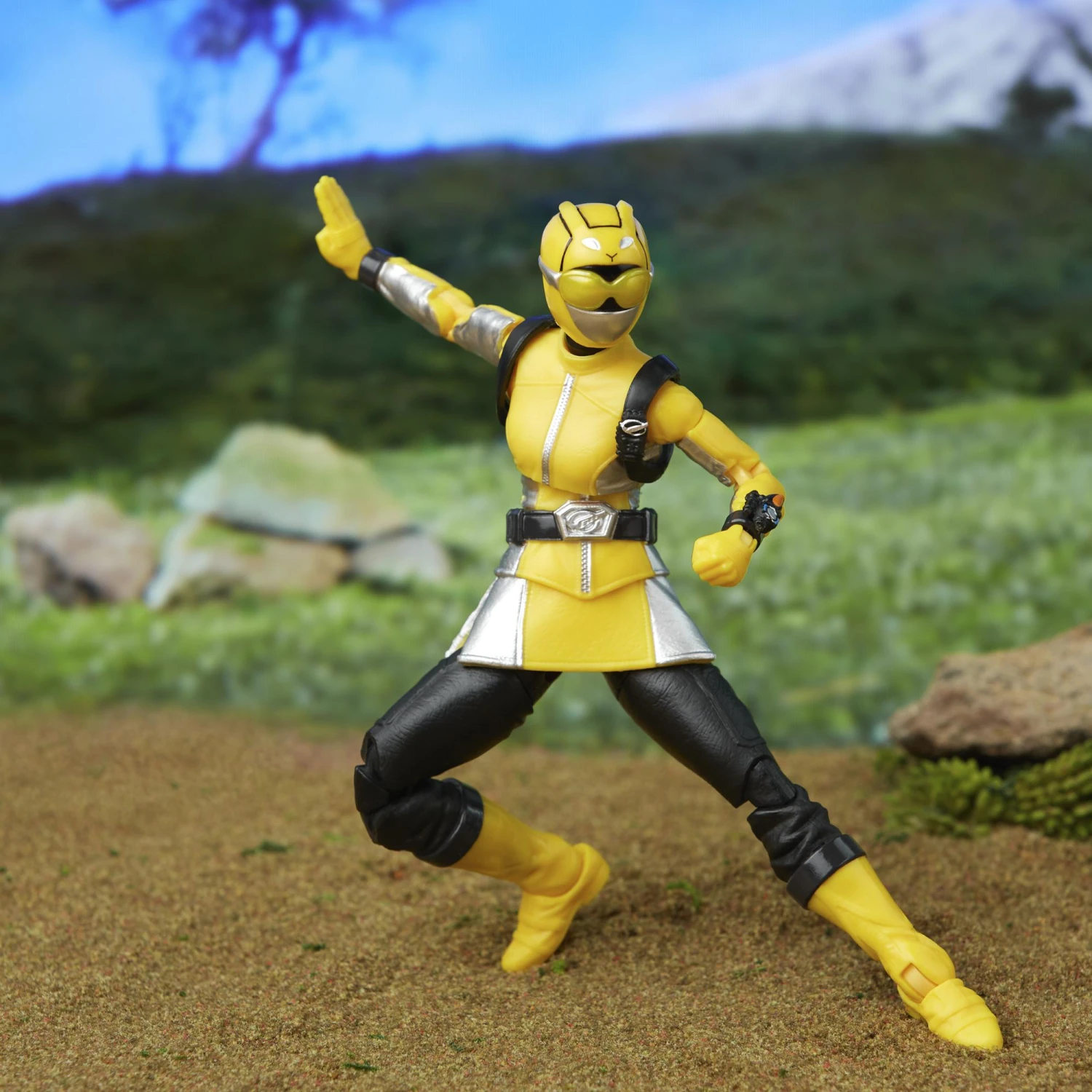 Hasbro Power Rangers Lightning Collection Action Figure Wave 13 - Beast Morphers Yellow Ranger