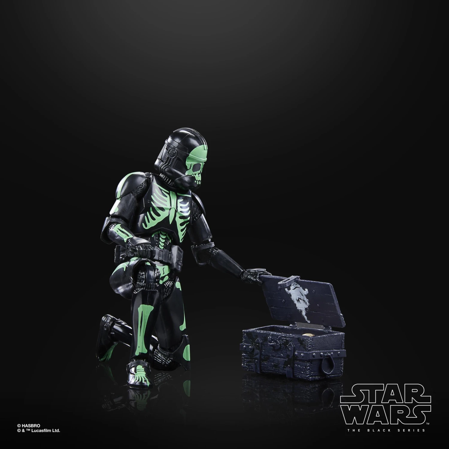 Hasbro Star Wars The Black Series 6 Inch Action Figure - Clone Trooper (Halloween Edition) - Image 9
