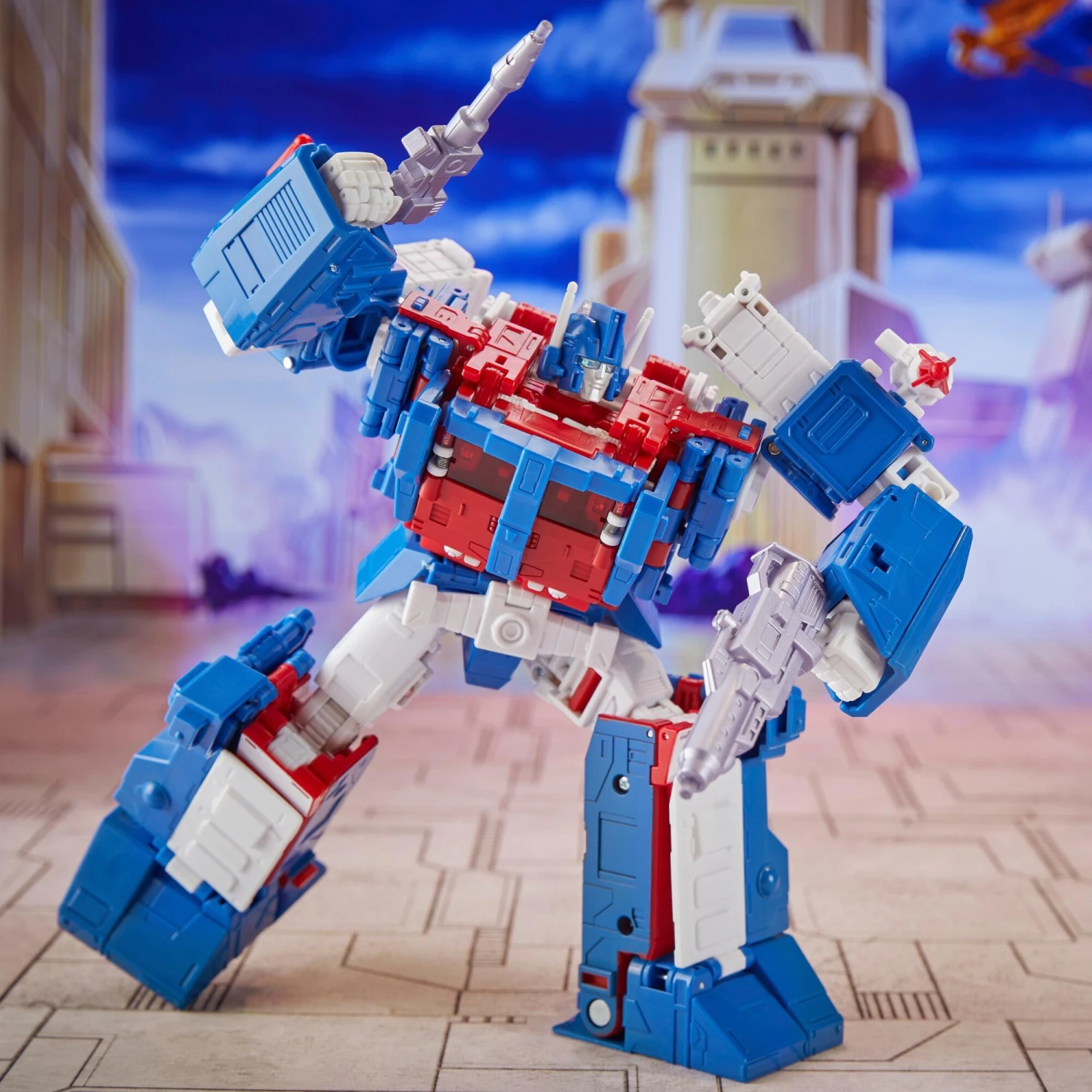 Hasbro Transformers Studio Series Commander Class Action Figure - Ultra Magnus - Image 5