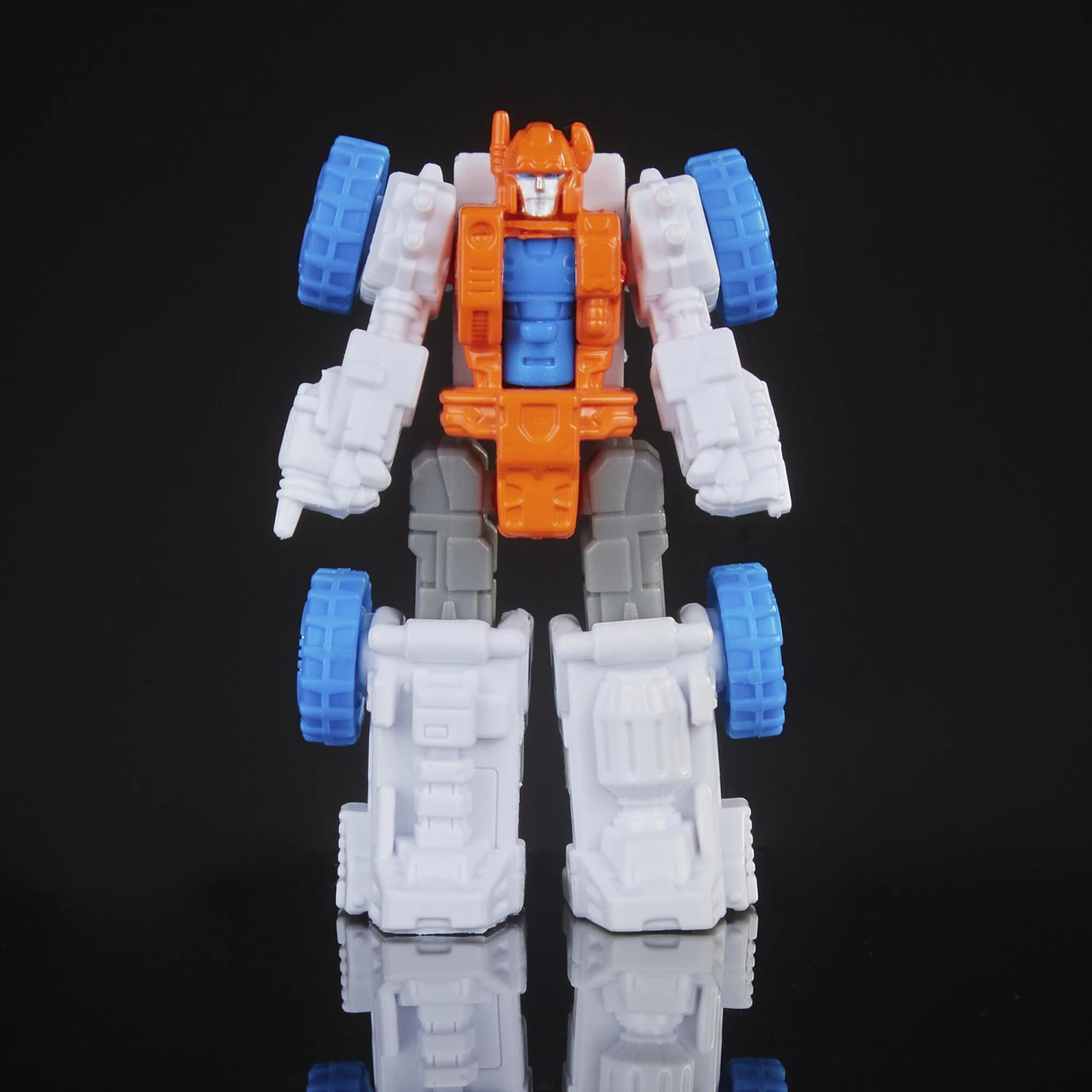 Hasbro Transformers Generations Selects Titan Class Action Figure - Guardian Robot & Lunar-Tread - Image 8