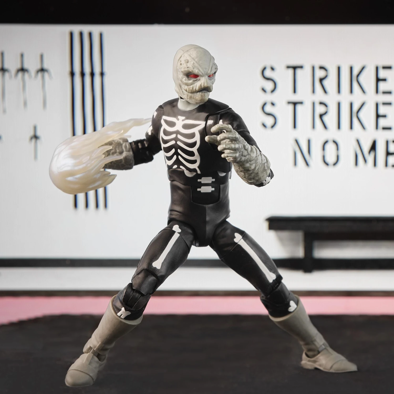 Hasbro Power Rangers Lightning Collection X Cobra Kai Exclusive Action Figure - Mighty Morphin Skeleputty - Image 3
