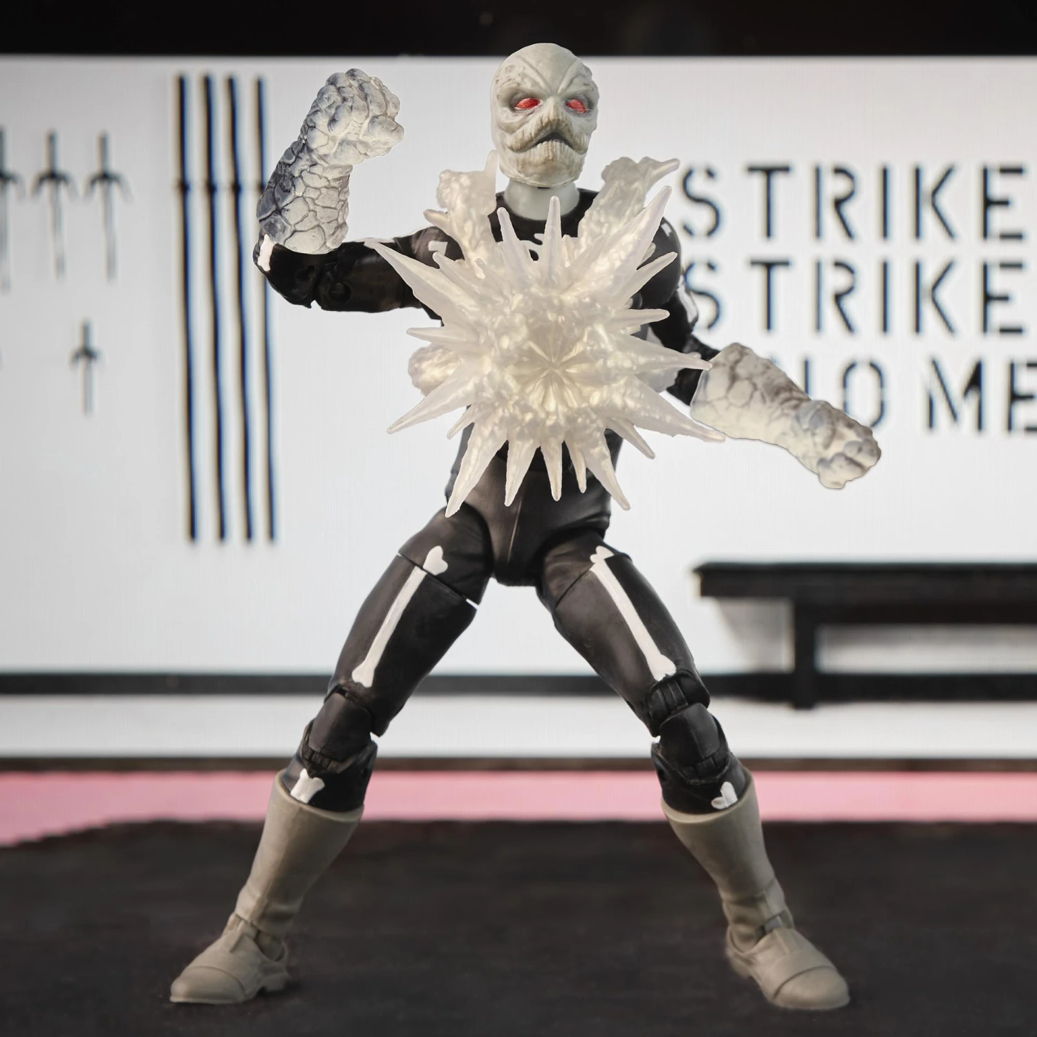 Hasbro Power Rangers Lightning Collection X Cobra Kai Exclusive Action Figure - Mighty Morphin Skeleputty - Image 4