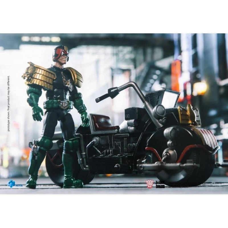 HIYA Toys Judge Dredd 1:18 Scale Action Figures - Judge Dredd & Lawmaster MK II Set - Image 2