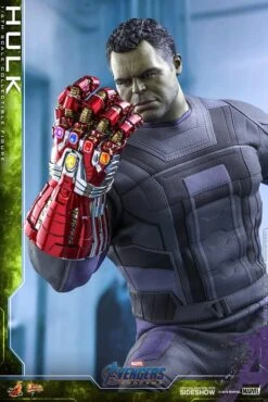Hulk - Marvel Avengers: Endgame Hot Toys Collectibles 1/6 Scale Action Figure