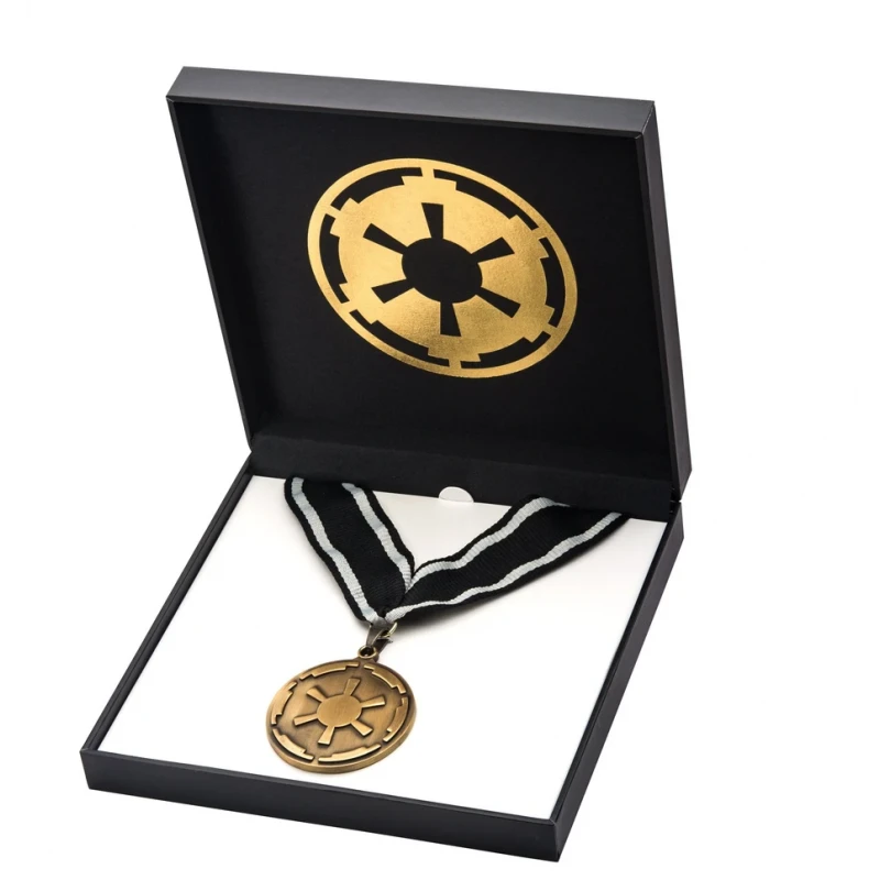 Star Wars Mandalorian The Client Cog Medallion
